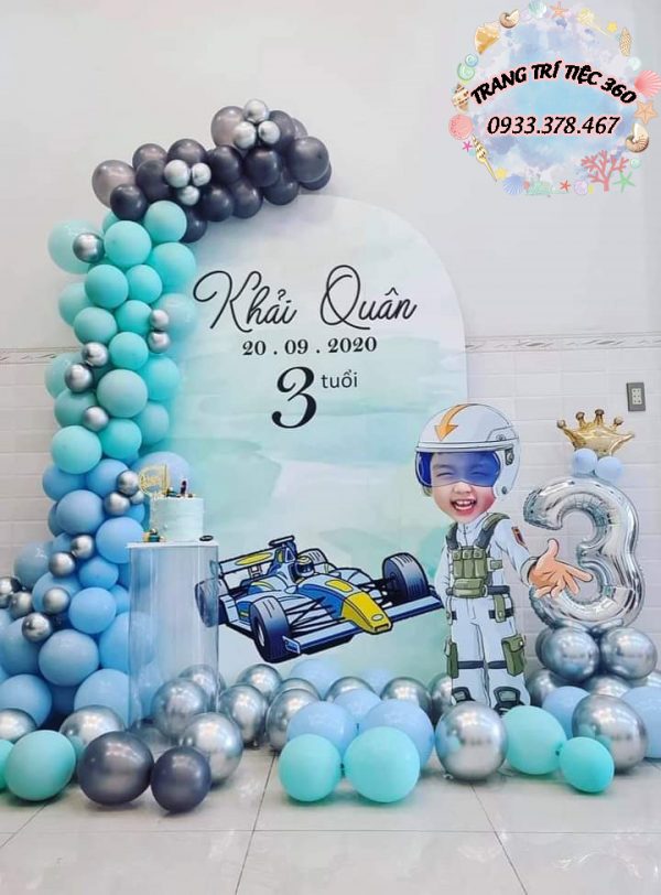 Trang trí sinh nhật bé trai chủ đề xe đua mẫu 153